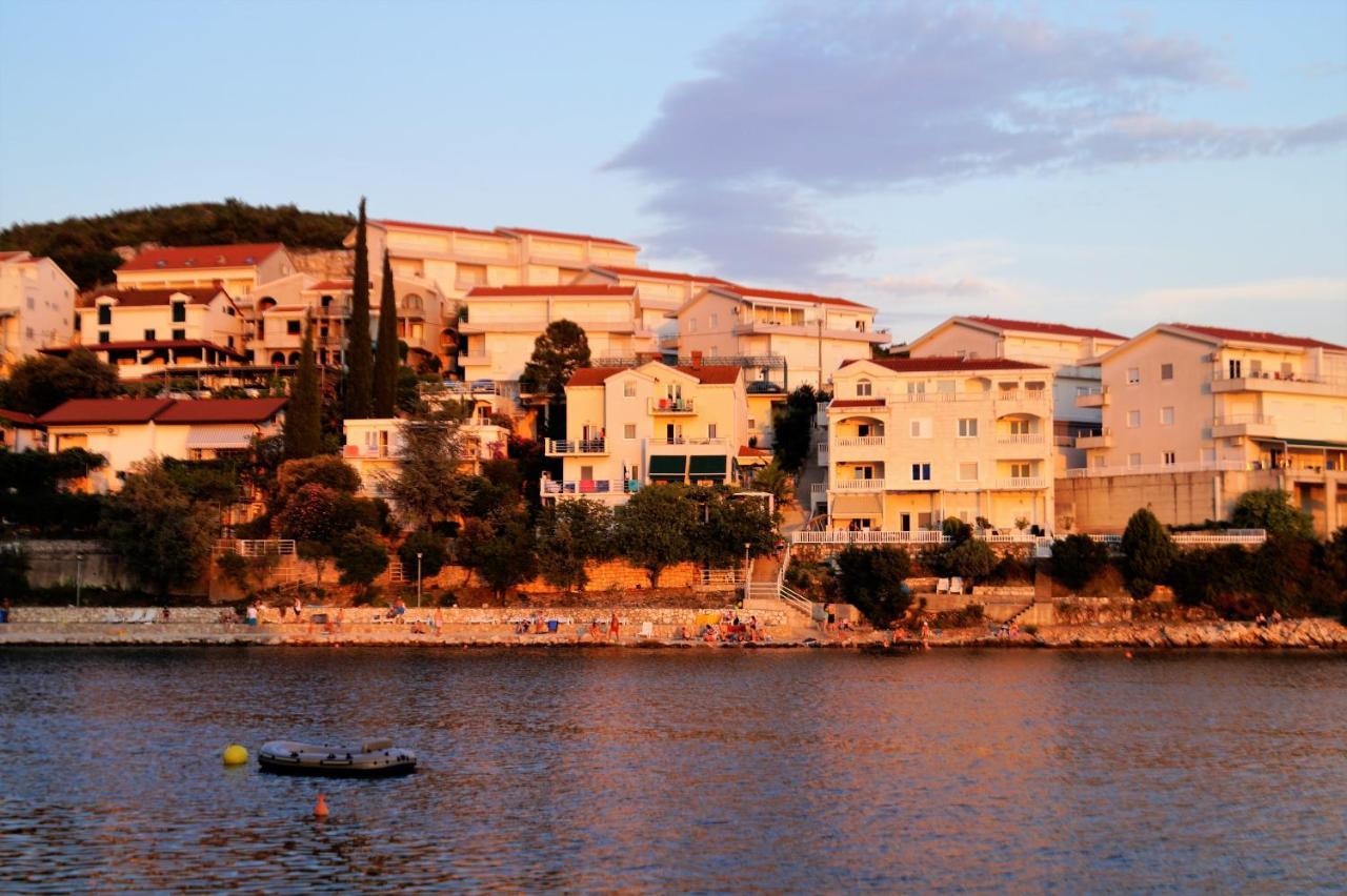 Villa Obad Guest House Неум Экстерьер фото